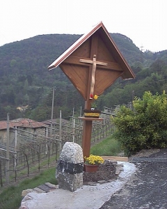 CAPITELLO IN LEGNO